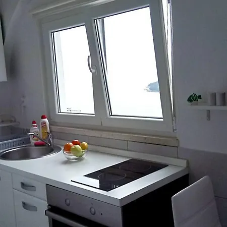 Luna Apartment
