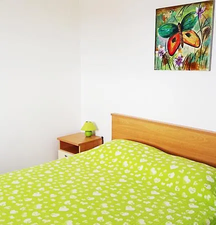 Luna Apartment *